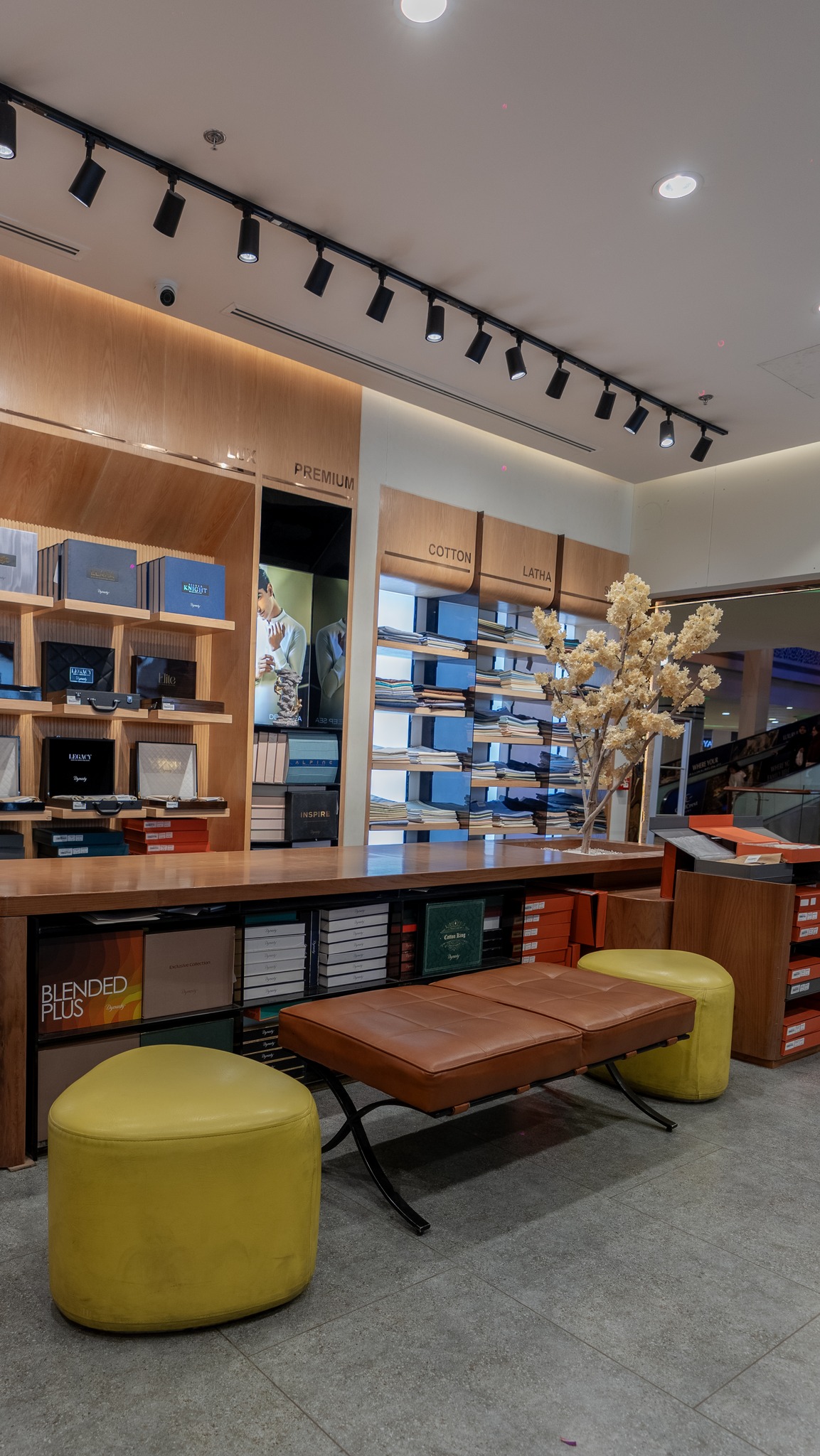 Store Shop Shine Advertising Agency — Shine Advertising Agency